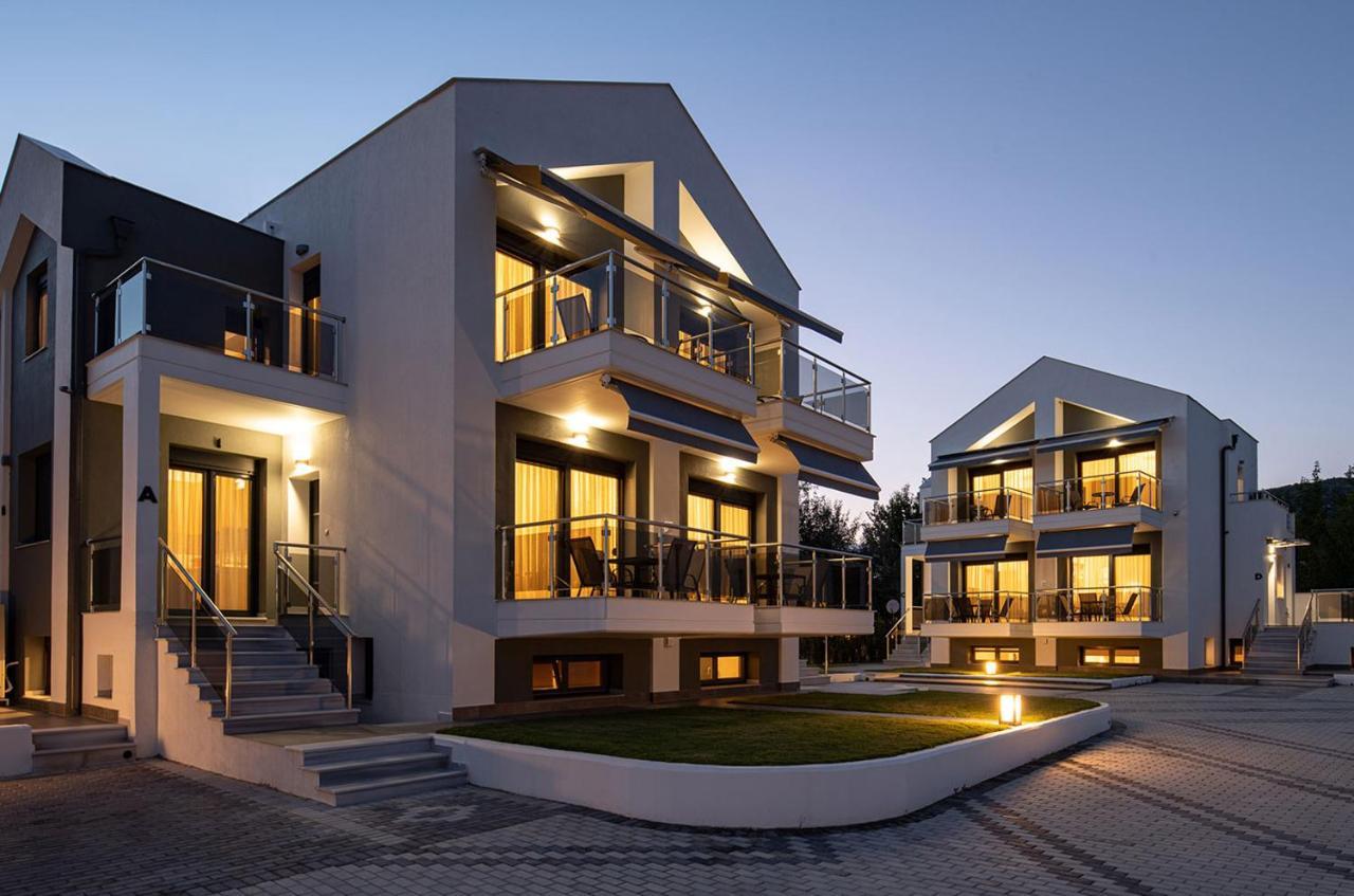 The Black Pearl Villas Kalamitsi  Exterior photo